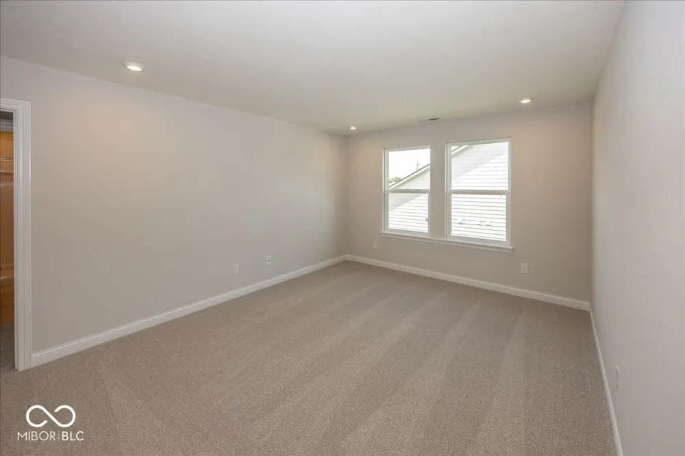 5589 Gaston Road Avon, IN 46123