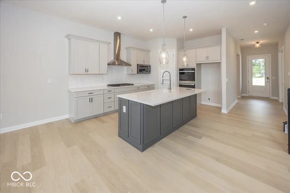 5589 Gaston Road Avon, IN 46123