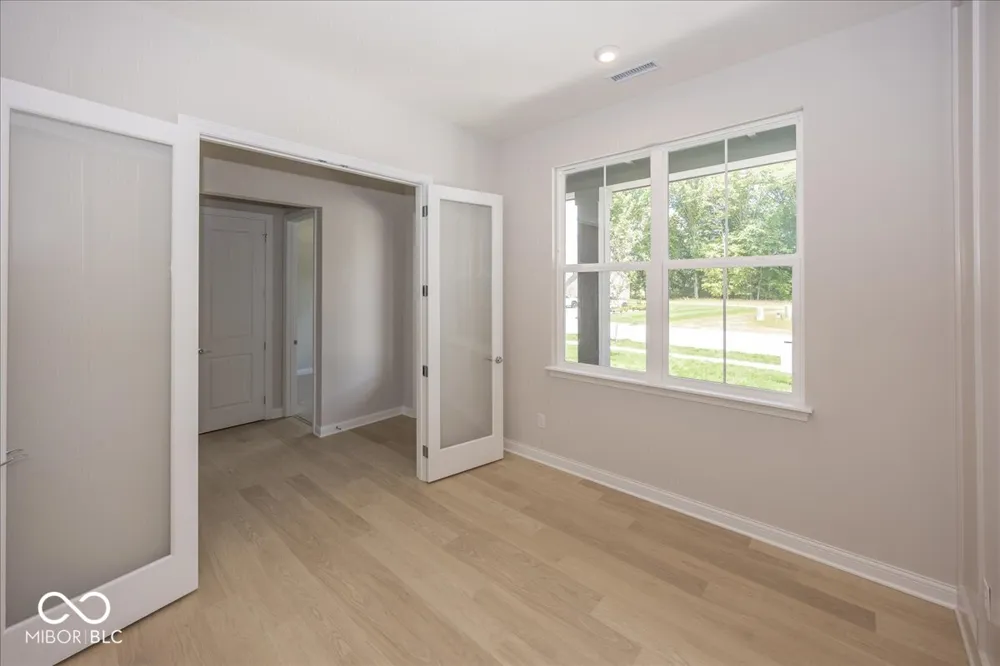 5589 Gaston Road Avon, IN 46123