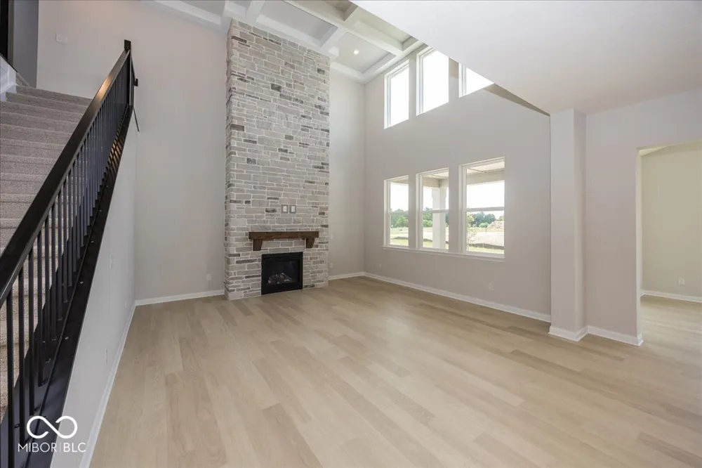 5589 Gaston Road Avon, IN 46123