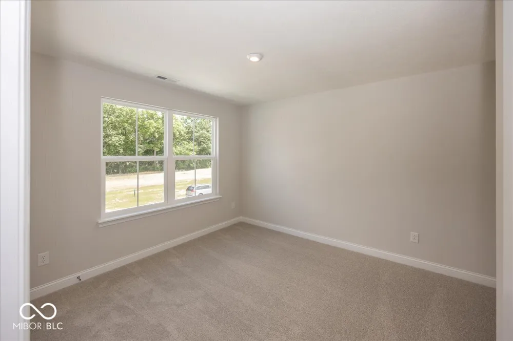 5589 Gaston Road Avon, IN 46123