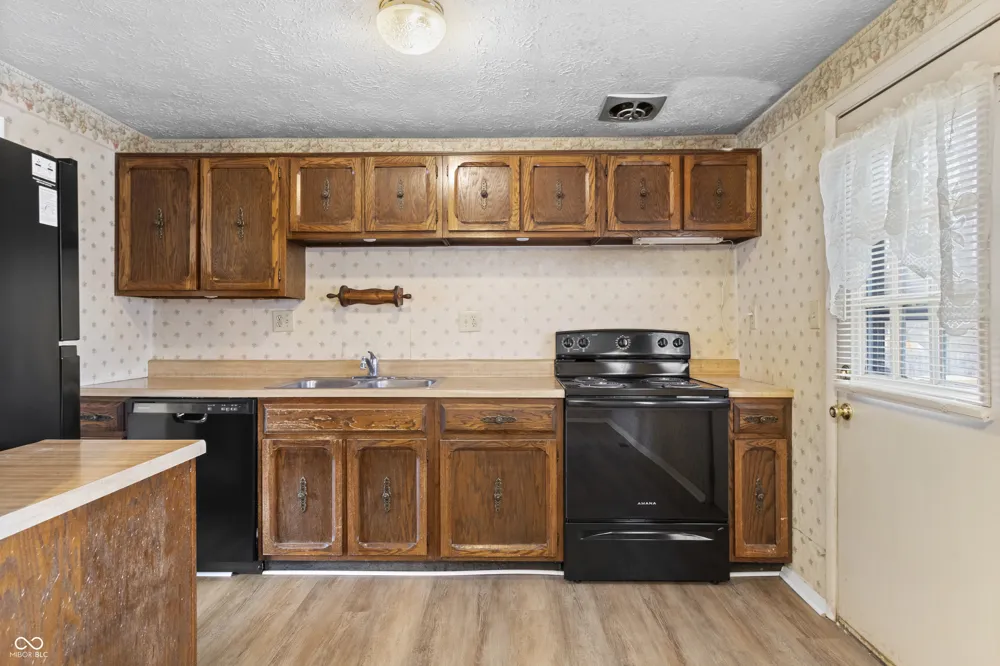 1423 Gumwood Drive Indianapolis, IN 46234