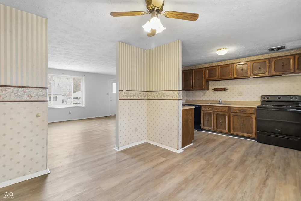 1423 Gumwood Drive Indianapolis, IN 46234