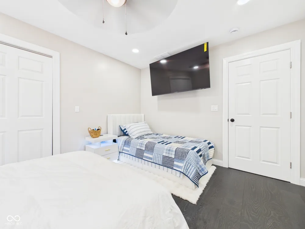 3613 Riley Avenue Indianapolis, IN 46218