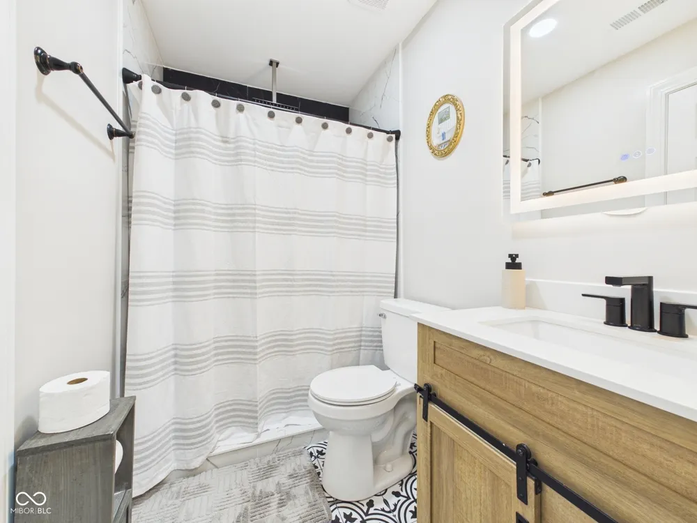3613 Riley Avenue Indianapolis, IN 46218