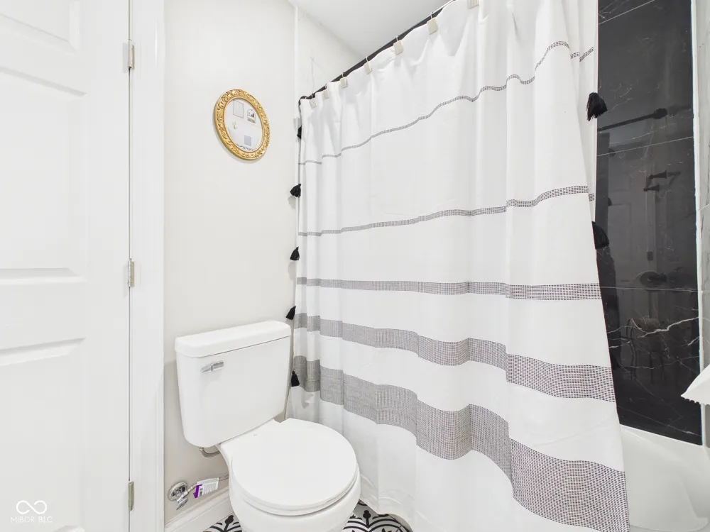 3613 Riley Avenue Indianapolis, IN 46218