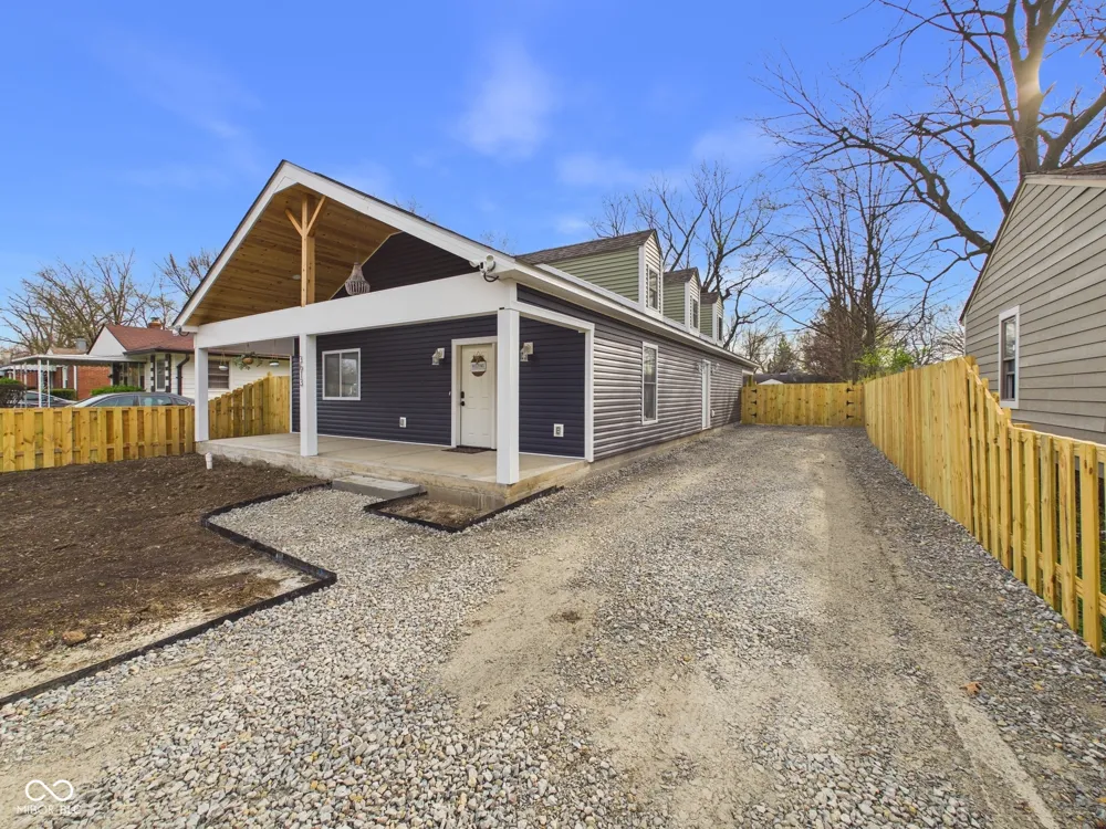 3613 Riley Avenue Indianapolis, IN 46218