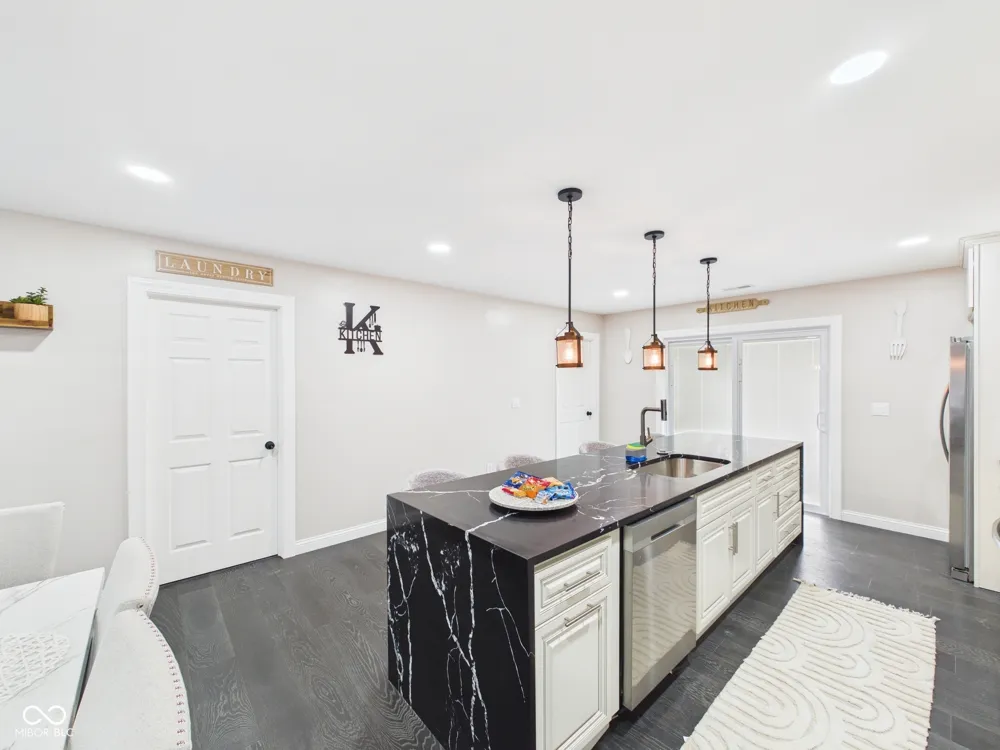 3613 Riley Avenue Indianapolis, IN 46218