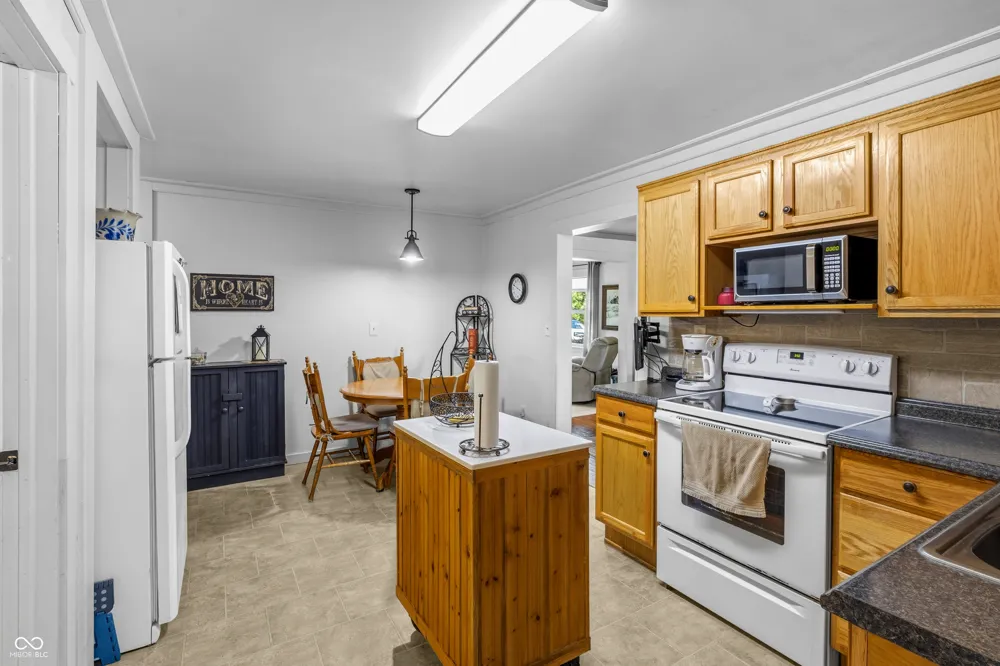 9785 W County Road 200 Seymour, IN 47274
