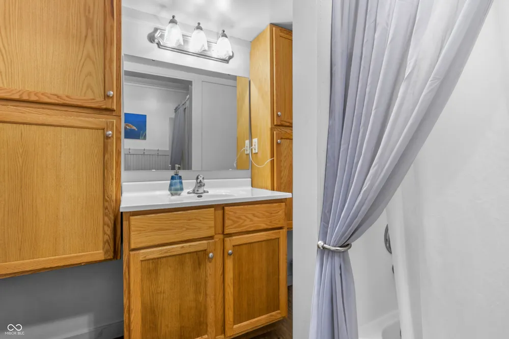 9785 W County Road 200 Seymour, IN 47274