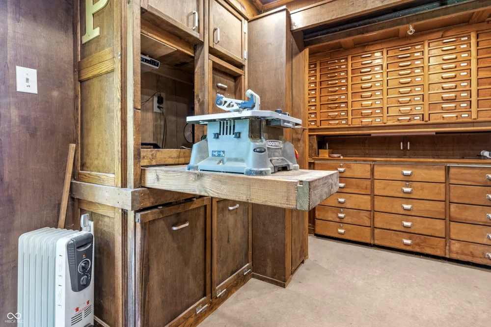 9785 W County Road 200 Seymour, IN 47274
