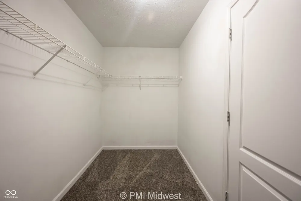 542 Fisher Creek Drive Indianapolis, IN 46239