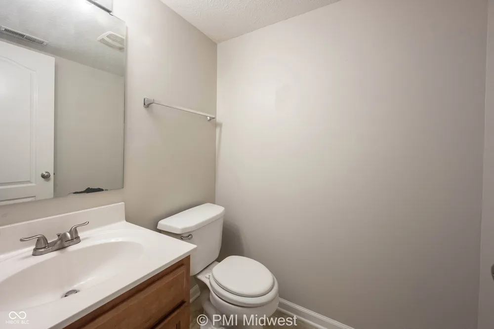 542 Fisher Creek Drive Indianapolis, IN 46239