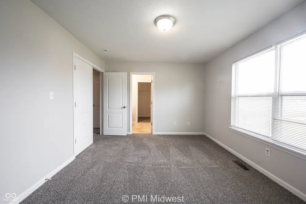 542 Fisher Creek Drive Indianapolis, IN 46239