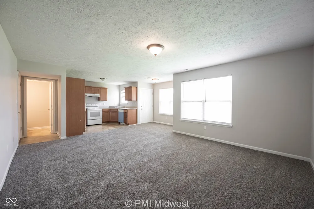 542 Fisher Creek Drive Indianapolis, IN 46239