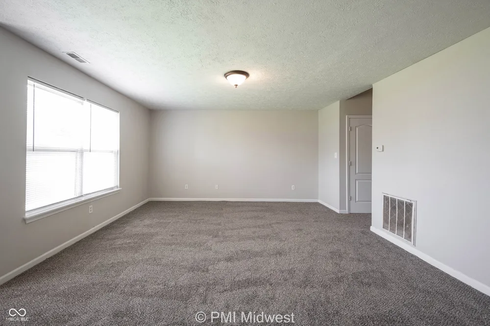 542 Fisher Creek Drive Indianapolis, IN 46239