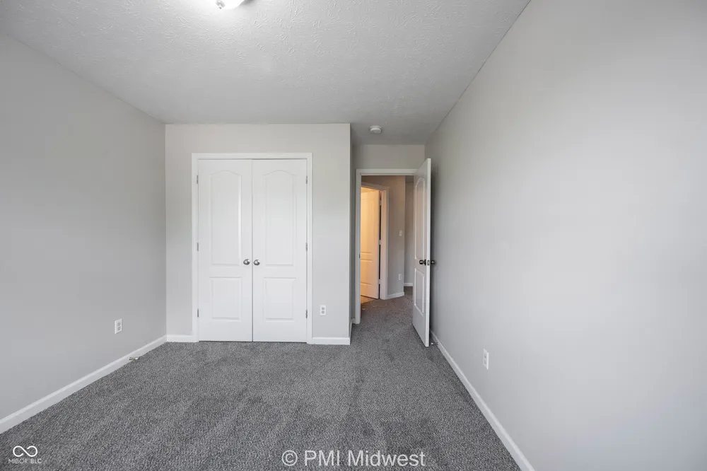 542 Fisher Creek Drive Indianapolis, IN 46239