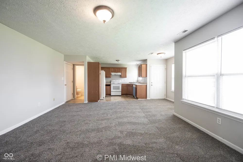 542 Fisher Creek Drive Indianapolis, IN 46239