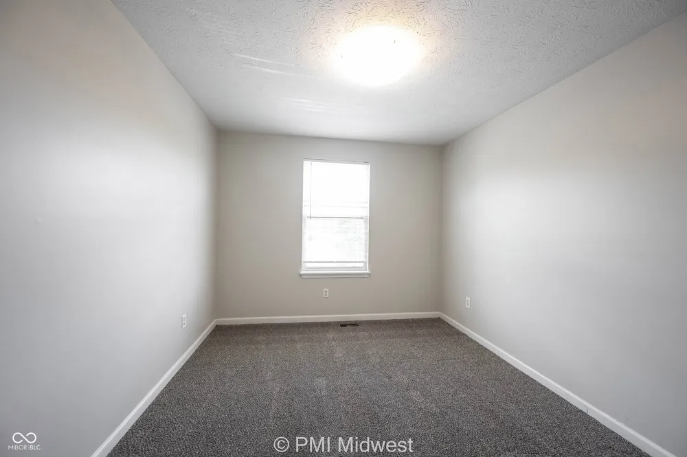 542 Fisher Creek Drive Indianapolis, IN 46239