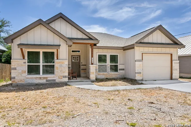 550 Eastview Canyon Lake, TX 78133