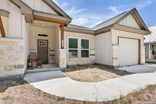 550 Eastview Canyon Lake, TX 78133