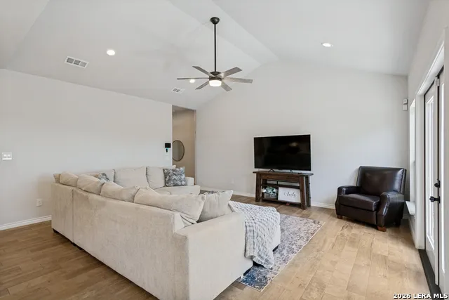 550 Eastview Canyon Lake, TX 78133