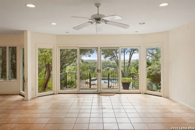 436 Lakeview Blvd New Braunfels, TX 78130