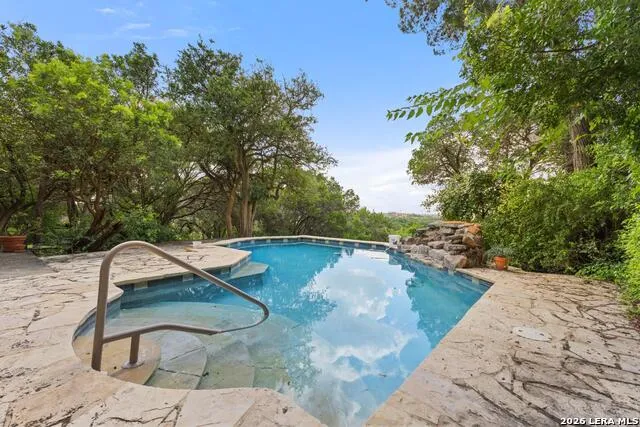 436 Lakeview Blvd New Braunfels, TX 78130