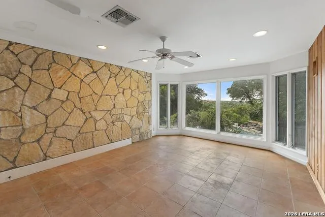 436 Lakeview Blvd New Braunfels, TX 78130