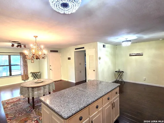 205 TRUDY LN Universal City, TX 78148