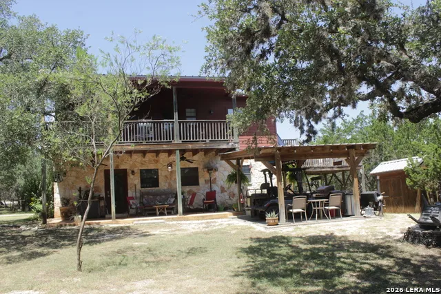 488 Rivertree Rd Leakey, TX 78873