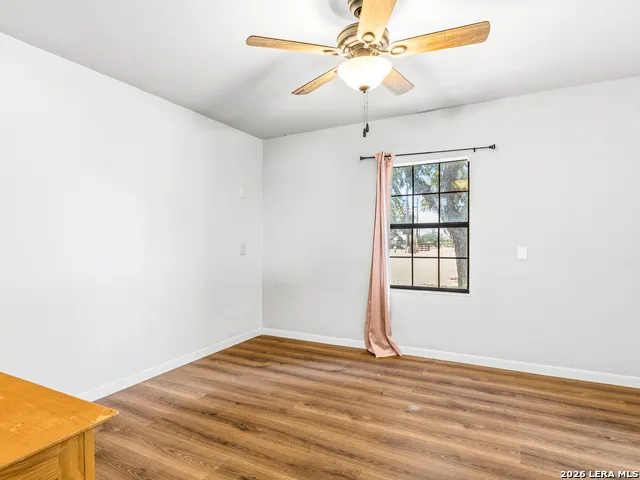 706 4th. St. Floresville, TX 78114