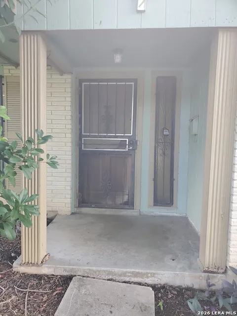 427 WONDER PKWY San Antonio, TX 78213