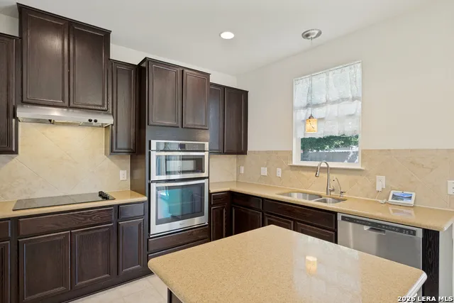 8825 Capitol View Dr Austin, TX 78747