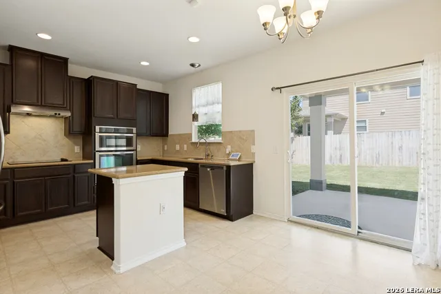 8825 Capitol View Dr Austin, TX 78747
