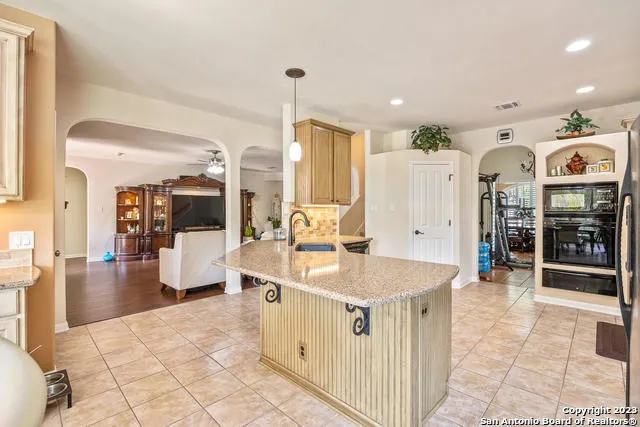 9634 JASON BND Helotes, TX 78023