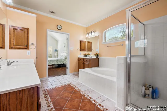 9634 JASON BND Helotes, TX 78023
