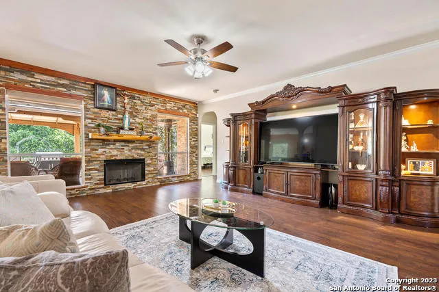 9634 JASON BND Helotes, TX 78023