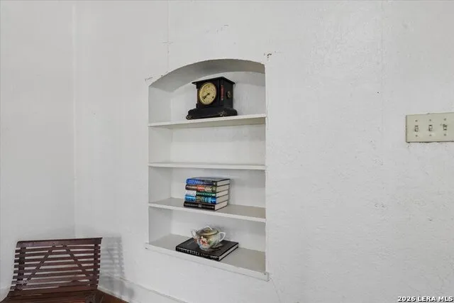 514 S MAIN ST Lockhart, TX 78644