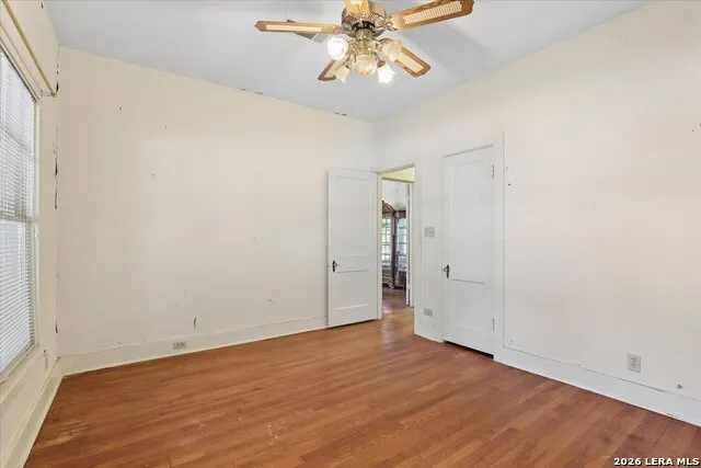 514 S MAIN ST Lockhart, TX 78644