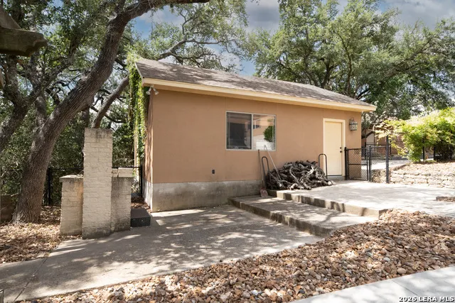 343 Lorne Canyon Lake, TX 78133