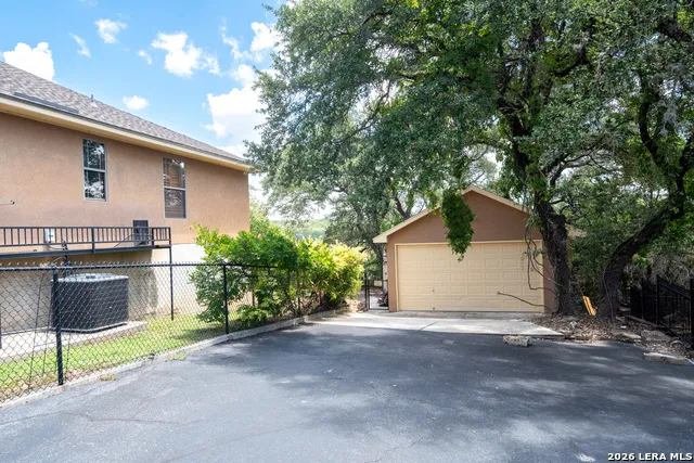 343 Lorne Canyon Lake, TX 78133