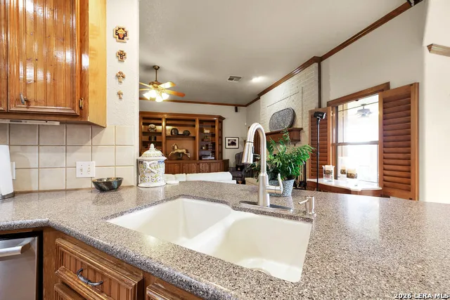 343 Lorne Canyon Lake, TX 78133