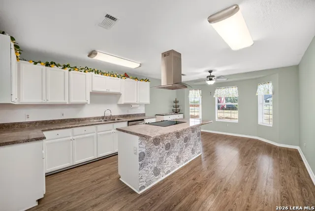160 Rock Dove Lytle, TX 78052