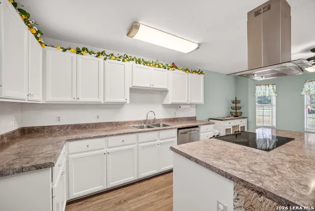 160 Rock Dove Lytle, TX 78052