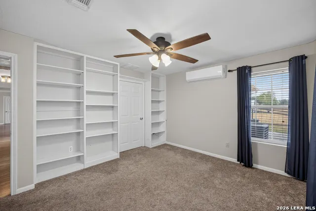 160 Rock Dove Lytle, TX 78052