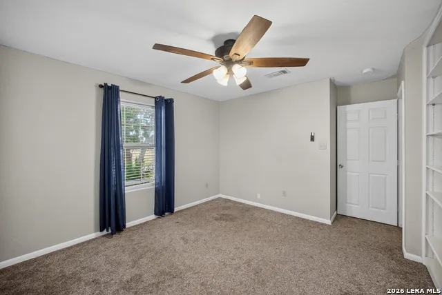 160 Rock Dove Lytle, TX 78052
