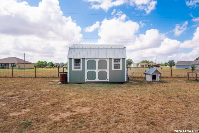 160 Rock Dove Lytle, TX 78052