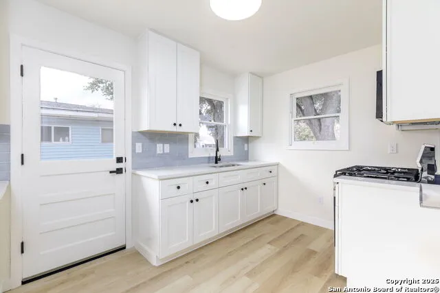 618 Santa Monica San Antonio, TX 78212