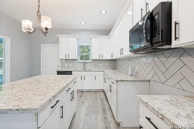 406 Gulf San Antonio, TX 78202